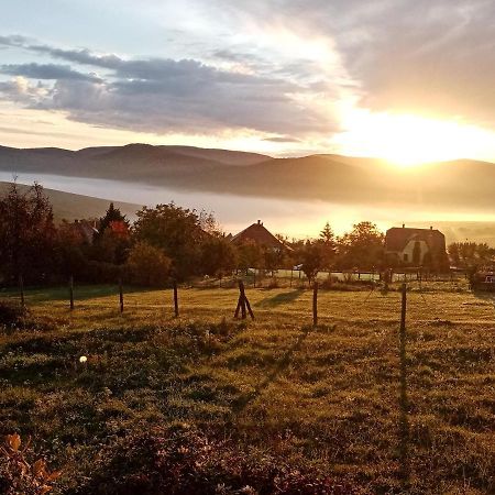 Ferienwohnung Kalaris Vendeghaz Hollókő Exterior foto