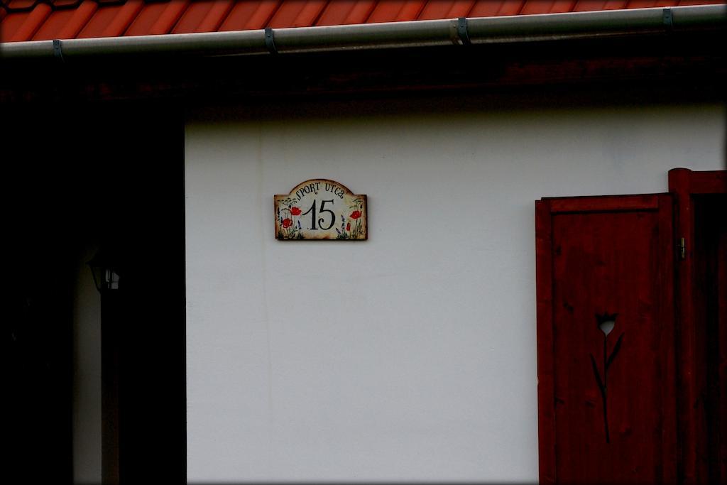 Ferienwohnung Kalaris Vendeghaz Hollókő Exterior foto